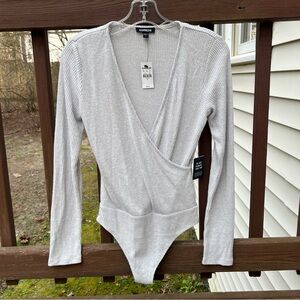Express Women’s Minimalist Gray L/S V-Neck Ribbed Faux Wrap Thong Bodysuit|Sz:S